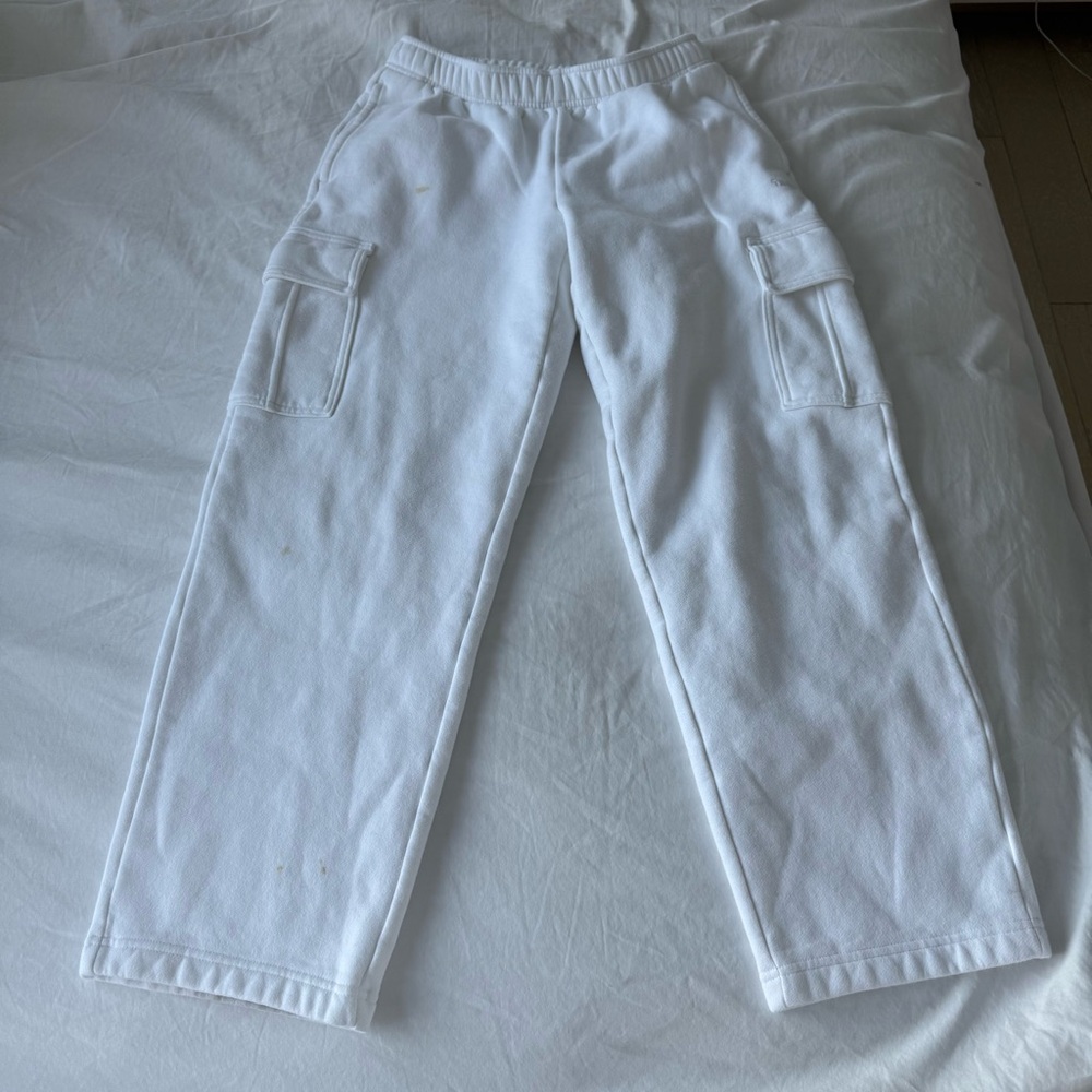 Aritzia TNA Classic Cozy Oversized Sweatfeelece Straight White Joggers